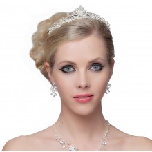 Stunning Princess Style Pearls Tiara Perfect for Bride