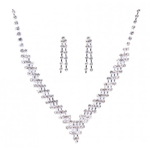 Stunning Necklace & Drop Earrings Set